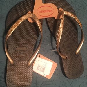 NWT HAVAIANAS Slim Flip Flop Sandals